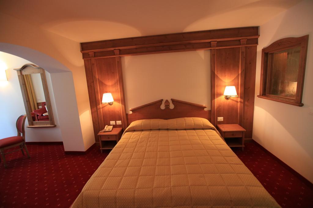 Hotel Fanes Suite & Spa Moena Chambre photo